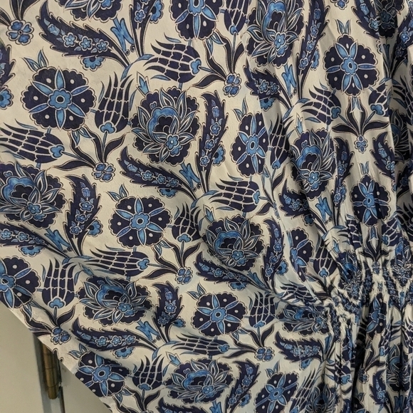 Rujuta Sheth Marie Cinch Lotus Kaftan - Picture 5 of 6